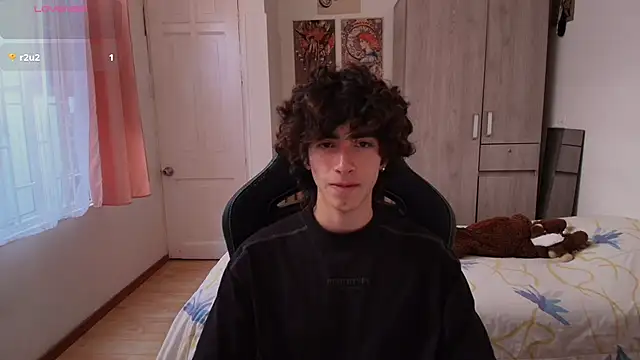 Nude Boy18 online show from 01/17/26, 08:56