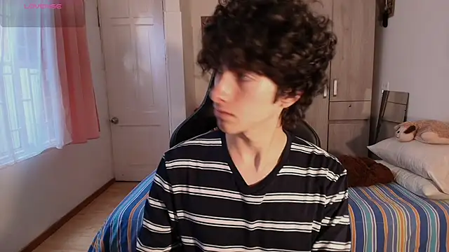 Nude Boy18 online show from 04/12/26, 08:56