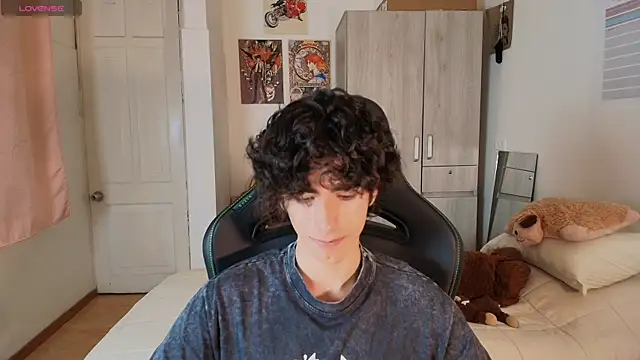 Nude Boy18 online show from 04/02/26, 02:52