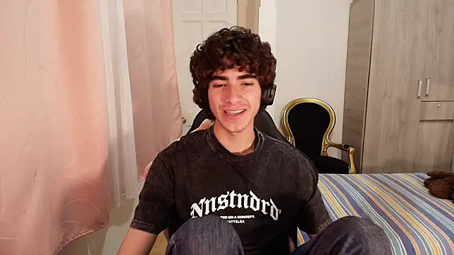 Nude Boy18 online show from 10/07/25, 06:14