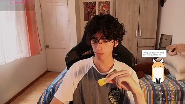 Nude Boy18 online show from 04/13/26, 06:45