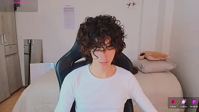 Nude Boy18 online show from 02/13/26, 07:14