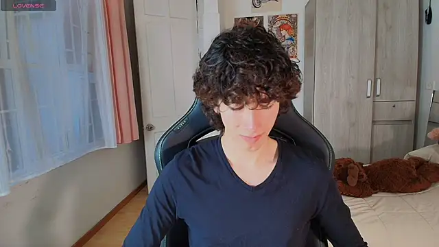 Nude Boy18 online show from 12/03/25, 10:20