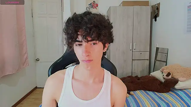 Nude Boy18 online show from 03/25/26, 04:34