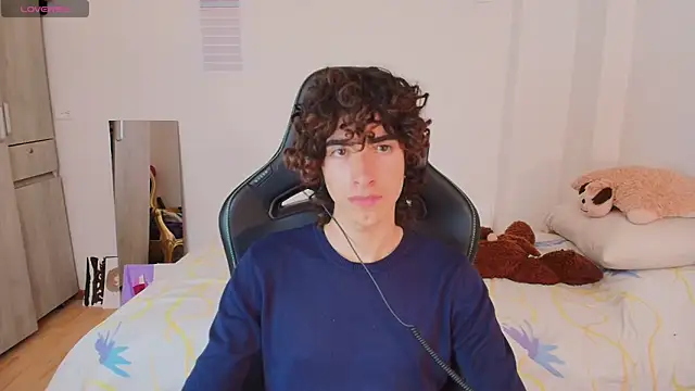 Nude Boy18 online show from 03/06/26, 08:15