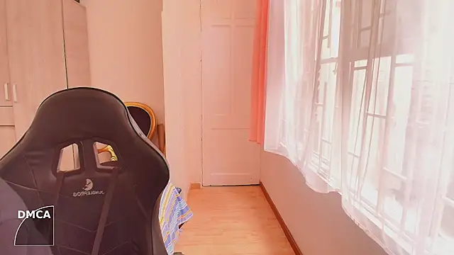 Nude Boy18 online show from 10/05/25, 08:32