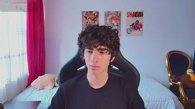 Nude Boy18 online show from 07/06/26, 10:01