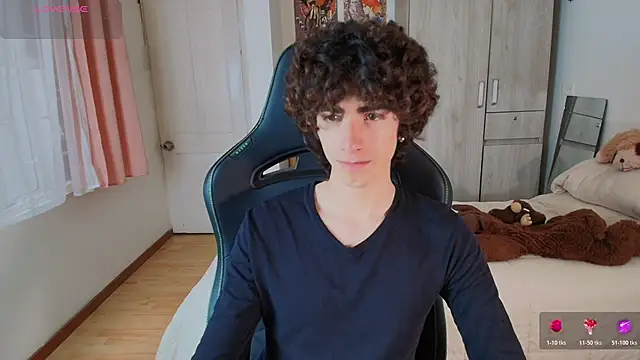 Nude Boy18 online show from 12/21/25, 09:26