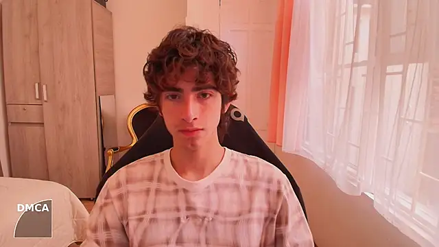 Nude Boy18 online show from 09/28/25, 09:33