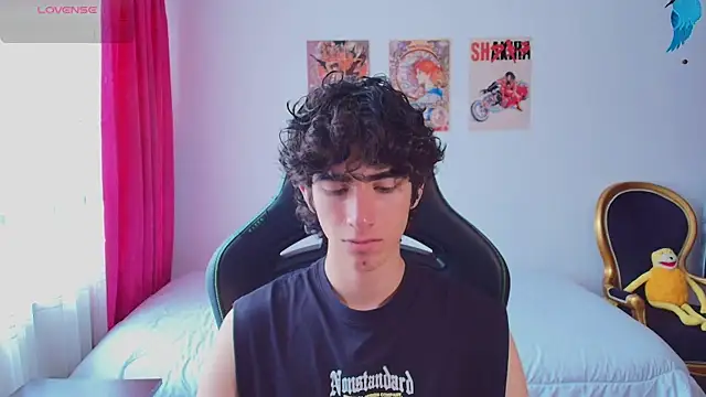 Nude Boy18 online show from 07/09/26, 07:57