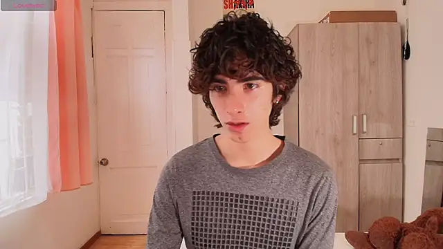 Nude Boy18 online show from 11/22/25, 09:24