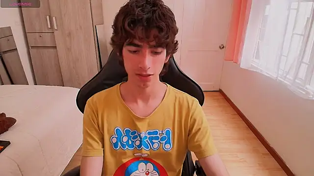 Nude Boy18 online show from 09/16/25, 09:27