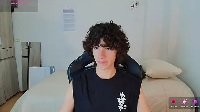 Nude Boy18 online show from 02/15/26, 11:14