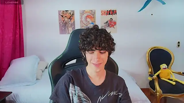 Nude Boy18 online show from 07/13/26, 12:54