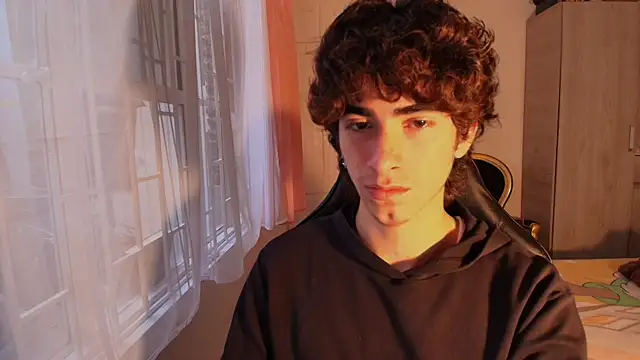 Nude Boy18 online show from 10/10/25, 09:37