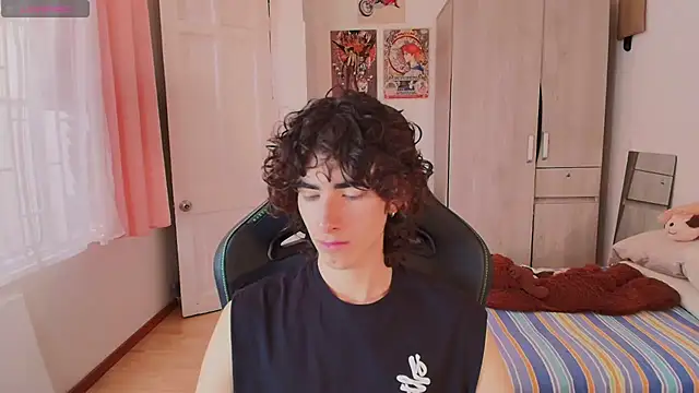 Nude Boy18 online show from 03/11/26, 09:20