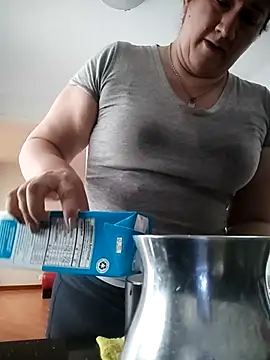 Aisha manzur online show from 02/06/26, 10:06