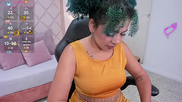 momo ayasse online show from 09/17/25, 10:12