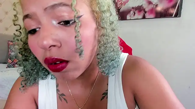 momo ayasse online show from 12/22/25, 09:59