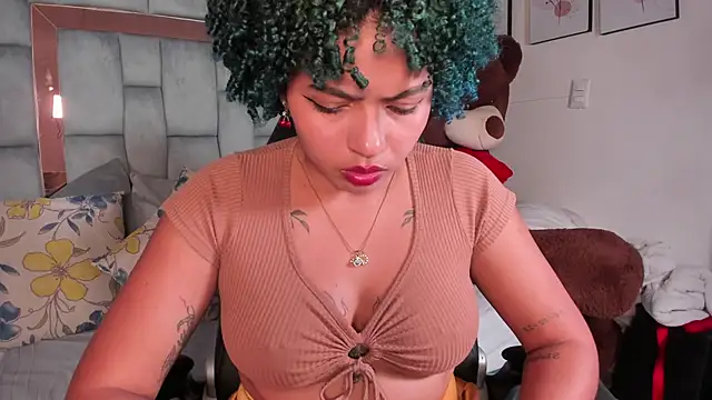 momo ayasse online show from 11/22/25, 03:16