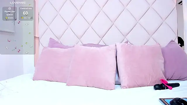 momo ayasse online show from 10/15/25, 09:34