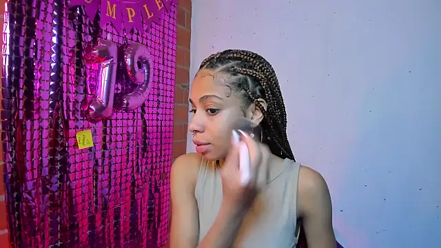 yumi hanna online show from 09/08/25, 08:30