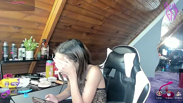 yumi hanna online show from 01/18/26, 02:15