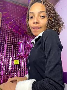 yumi hanna online show from 09/21/25, 06:57