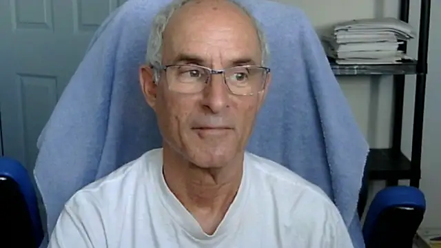 funone1999 online show from 11/26/25, 09:37