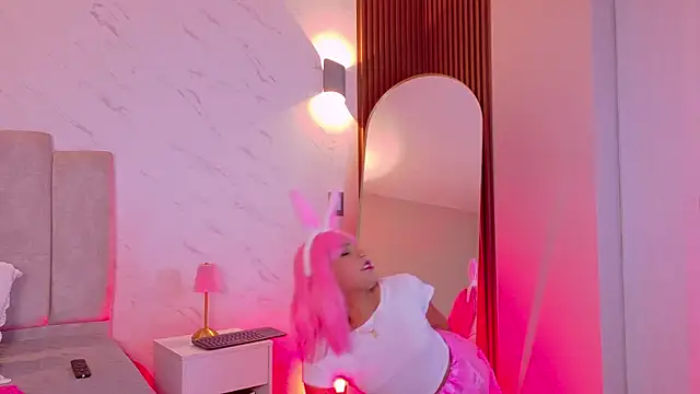 isabellaho1317 online show from 11/14/25, 07:23