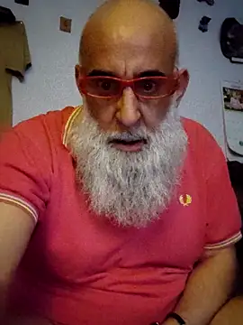 Snapshot of barbaszztop chatting on 12/21/25, 05:42 barbaszztop online show from 12/21/25, 05:42