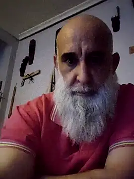 Snapshot of barbaszztop chatting on 12/20/25, 06:49 barbaszztop online show from 12/20/25, 06:49