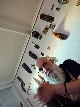 Snapshot of barbaszztop chatting on 02/20/26, 07:32 barbaszztop online show from 02/20/26, 07:32