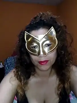 Canela 2020 online show from 11/29/25, 04:45