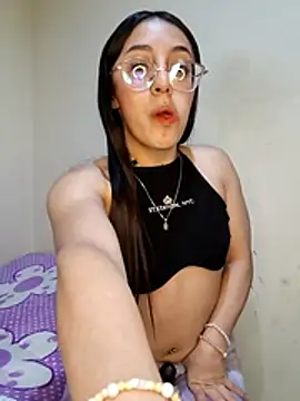 Snapshot of StefaniaFoxx_ chatting on 03/07/26, 05:58 StefaniaFoxx online show from 03/07/26, 05:58