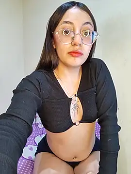 Snapshot of StefaniaFoxx_ chatting on 04/28/26, 06:40 StefaniaFoxx online show from 04/28/26, 06:40