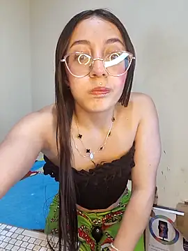 Snapshot of StefaniaFoxx_ chatting on 02/14/26, 05:51 StefaniaFoxx online show from 02/14/26, 05:51