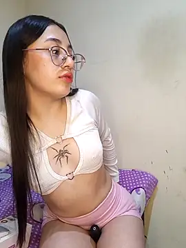 Snapshot of StefaniaFoxx_ chatting on 05/07/26, 05:33 StefaniaFoxx online show from 05/07/26, 05:33