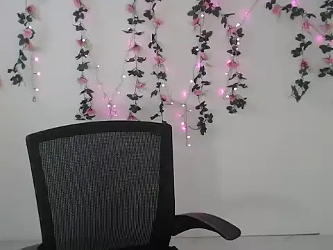 Snapshot of miss_anna094 chatting on 09/10/25, 10:53 miss anna094 online show from 09/10/25, 10:53