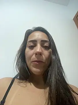lucioliveira online show from 02/05/26, 02:18
