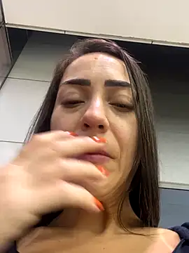 lucioliveira online show from 10/04/25, 01:51