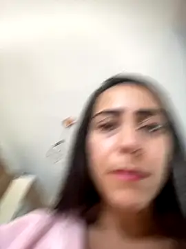 lucioliveira online show from 11/14/25, 02:43