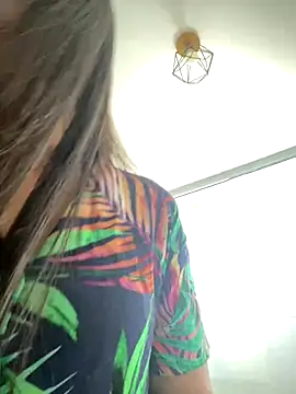 lucioliveira online show from 11/05/25, 01:47