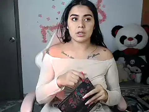 sophiadaza666 online show from 05/01/26, 11:54