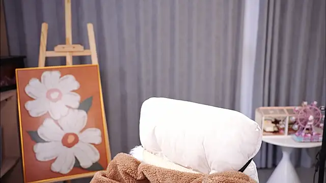 karina0703 online show from 12/17/25, 09:36