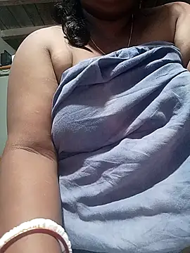 Snapshot of riyanag2 chatting on 10/30/25, 08:45 riyanag2 online show from 10/30/25, 08:45