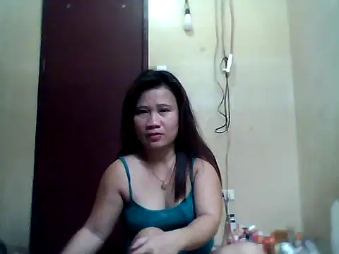 Snapshot of xxmarianxxxx chatting on 11/30/25, 04:24 xxmarianxxxx online show from 11/30/25, 04:24