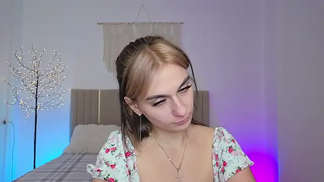 Little mia   online show from 02/23/26, 10:32