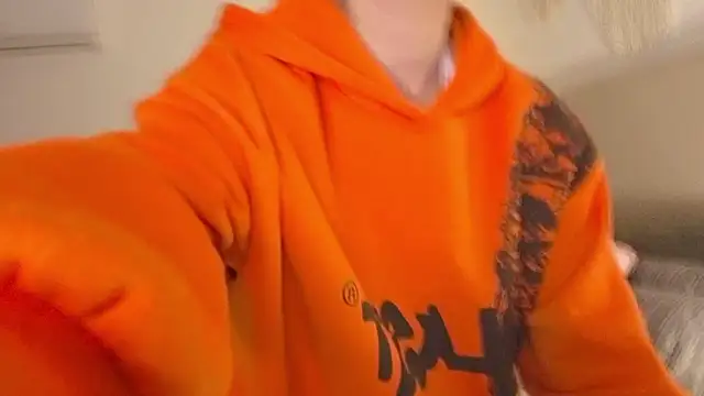 Little mia   online show from 02/12/26, 10:53