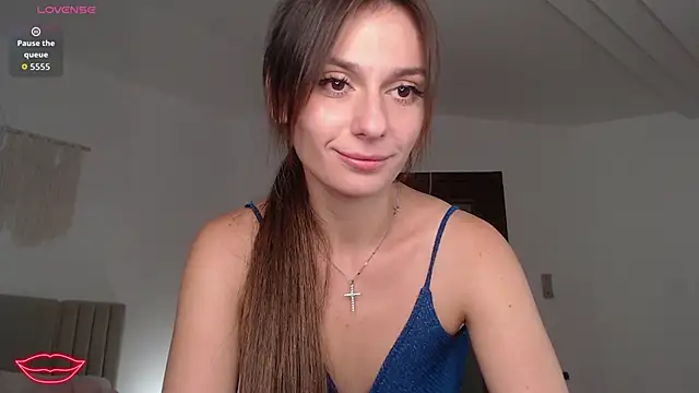 Snapshot of Little_mia__ chatting on 09/25/25, 09:10 Little mia   online show from 09/25/25, 09:10